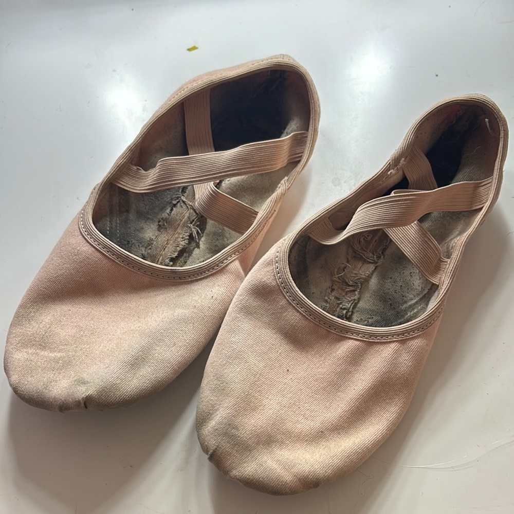 Capezio Women's Ballet Flats - Tan